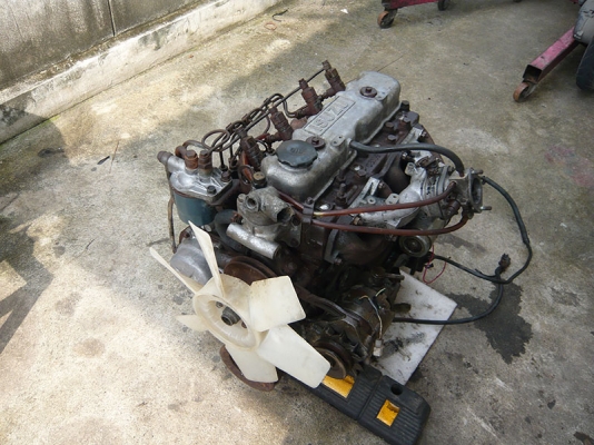 ขายเครื่องยนต์ดีเซลอีซูซุ c240 13850 บาท