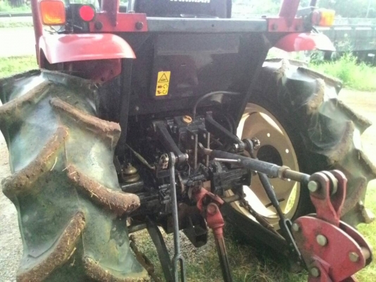 YANMAR EF352T อุปกรณ์ครบหน้าหลัง รถสวยสภาพดี ชั่วโมงทำงานน้อย อ.แกลง จ.ระยอง ราคาโทรสอบถาม 0818618678