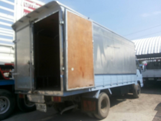 รถบรรทุก ISUZU 6 ล้อใหญ่ ปี 38 รุ่น NPR ราคา 435,000 บ.