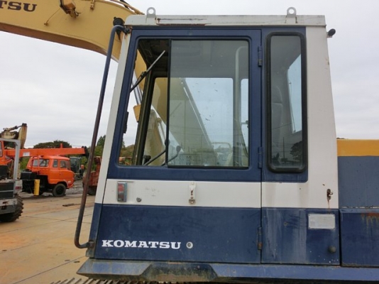 ขายรถแบคโฮ KOMATSU PC120-3 : 25736