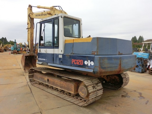 ขายรถแบคโฮ KOMATSU PC120-3 : 25736