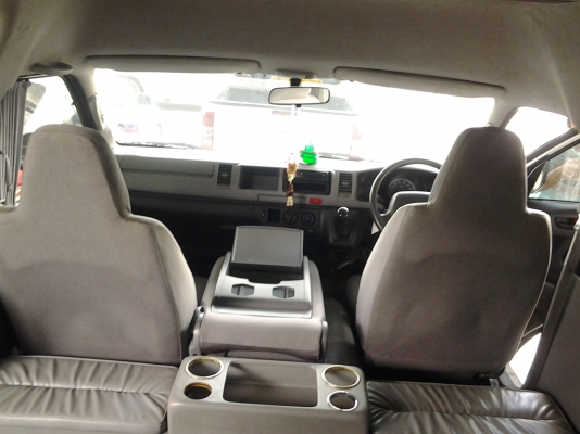 รถตู้แต่ง VIP ปี08 สภาพสวย รถตู้แต่ง VIP ปี08 สภาพสวย