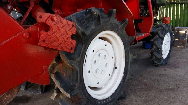 รถไถพรวนดินนั่งขับ YANMAR 15 แรง 2 เพลา 4WD เก่าญี่ปุ่น รถไถพรวนดินนั่งขับ YANMAR 15 แรง 2 เพลา 4WD เก่าญี่ปุ่น