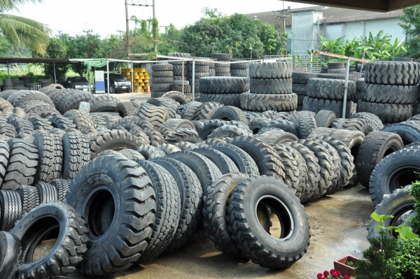 ยางเก่าราคาถูกๆมีทุกขนาด,ทุกไซด์,ขนาดอื่นๆให้โทรสอบถามได้เลยครับ ยางเก่าราคาถูกๆมีทุกขนาด,ทุกไซด์,ขนาดอื่นๆให้โทรสอบถามได้เลยครับ