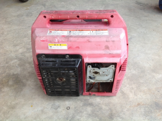 WWW.ByRin29.COM เครื่องปั่นไฟ HONDA HOLIDAY EM900H ไฟออก 100V 9A เครื่องเบนซิน สภาพเดิมๆจากญี่ปุ่น นำเข้าจากประเทศญี่ปุ่น