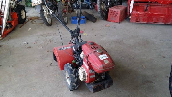 รถพรวนดินเดินตาม MITSUBISHI   ขนาด 3.5 แรง เก่าญี่ปุ่น พร้อมชุดพรวนดิน สภาพดี