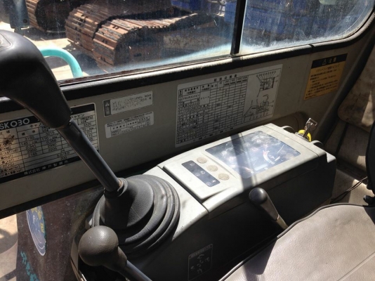 Kobelco SK030