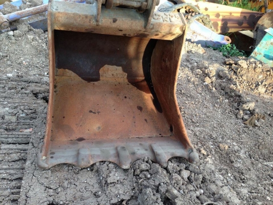 Kobelco SK135
