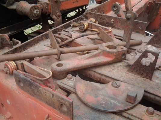 ขายตามสภาพเครื่องอัดฟางนิวฮอนแลนสภาพยังไม่ได้ประกอบอุปกรณ์อยู่ครบ ขายตามสภาพเครื่องอัดฟางนิวฮอนแลนสภาพยังไม่ได้ประกอบอุปกรณ์อยู่ครบ