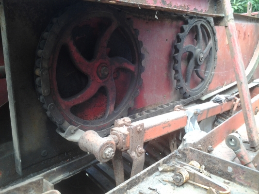 ขายตามสภาพเครื่องอัดฟางนิวฮอนแลนสภาพยังไม่ได้ประกอบอุปกรณ์อยู่ครบ ขายตามสภาพเครื่องอัดฟางนิวฮอนแลนสภาพยังไม่ได้ประกอบอุปกรณ์อยู่ครบ