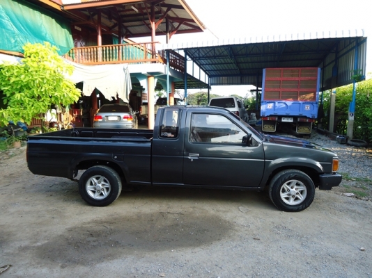 กระบะ บิ๊ก เอ็ม   เครื่อง  TD 25    พวงมาลัยเพาเวอร์