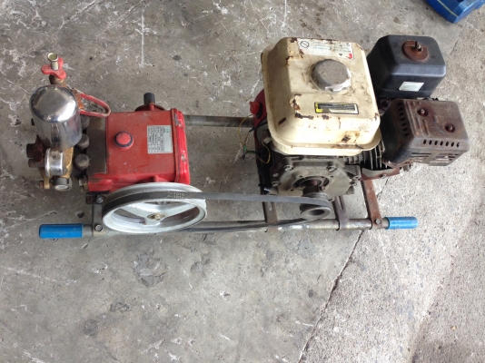 ปั้มพ่นยาติดเครื่องเบนซิน 5.5แรง ปั้มพ่นยาติดเครื่องเบนซิน 5.5แรง