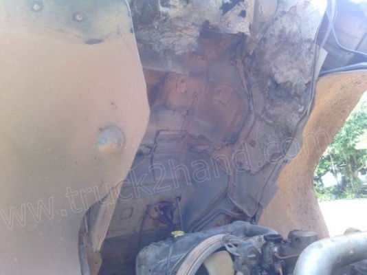 รถบรรทุกดั้มพ์ MITSUBISHI รถบรรทุกดั้มพ์ MITSUBISHI