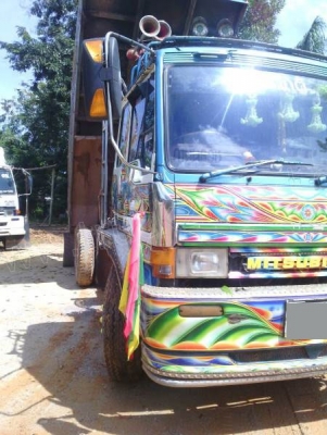 รถบรรทุกดั้มพ์ MITSUBISHI รถบรรทุกดั้มพ์ MITSUBISHI