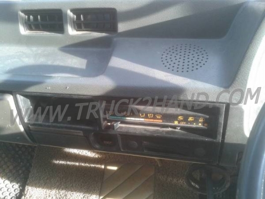 รถบรรทุกน้ำมัน 6 ล้อ MISUBISHI  CANTER 115 แรงม้า 8,000 ลิตร