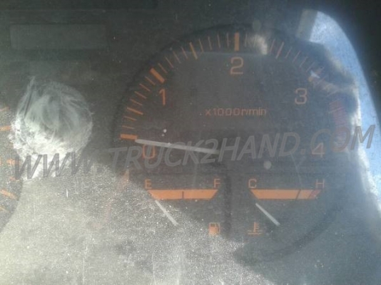 รถบรรทุกน้ำมัน 6 ล้อ MISUBISHI  CANTER 115 แรงม้า 8,000 ลิตร