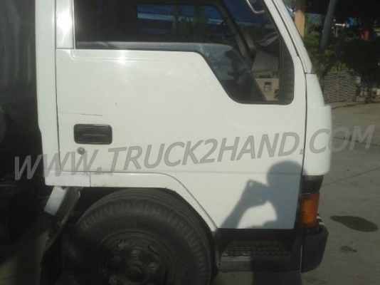 รถบรรทุกน้ำมัน 6 ล้อ MISUBISHI  CANTER 115 แรงม้า 8,000 ลิตร