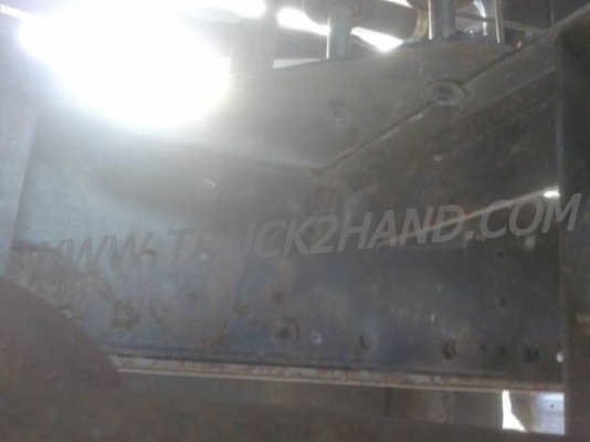 รถบรรทุกน้ำมัน 6 ล้อ MISUBISHI  CANTER 115 แรงม้า 8,000 ลิตร