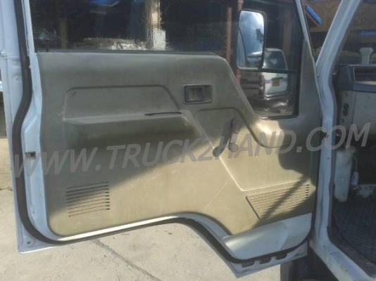 รถบรรทุกน้ำมัน 6 ล้อ MISUBISHI  CANTER 115 แรงม้า 8,000 ลิตร