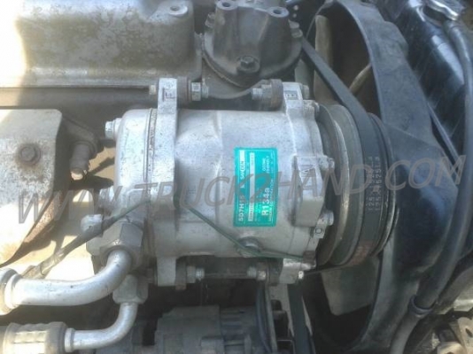 รถบรรทุกน้ำมัน 6 ล้อ MISUBISHI  CANTER 115 แรงม้า 8,000 ลิตร