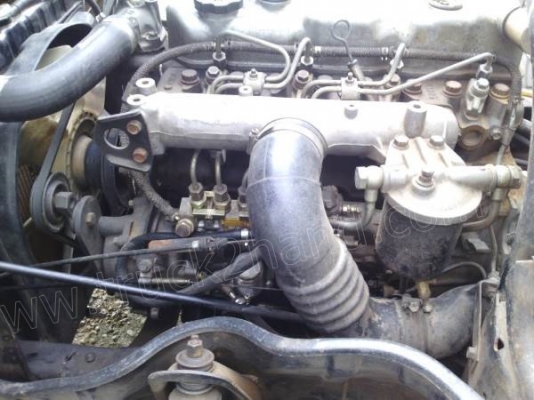 รถบรรทุกน้ำมัน 6 ล้อ MISUBISHI  CANTER 115 แรงม้า 8,000 ลิตร