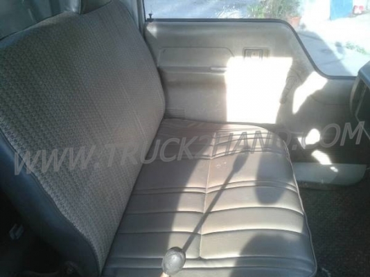 รถบรรทุกน้ำมัน 6 ล้อ MISUBISHI  CANTER 115 แรงม้า 8,000 ลิตร