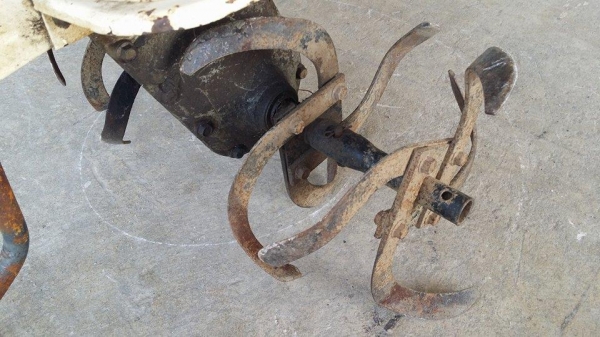 รถพรวนดินเดินตาม YANMAR  รุ่น MT250 ขนาด 2.5 แรง เก่าญี่ปุ่น พร้อมชุดพรวนดิน