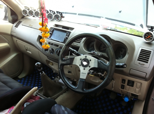 ขาย vigo พร้อมซิ่ง