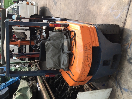 ขายรถยก(forklift) toyota 2.5T เบนซิล รุ่น5 นำเข้าจากญี่ปุ่น ขายรถยก(forklift) toyota 2.5T เบนซิล รุ่น5 นำเข้าจากญี่ปุ่น