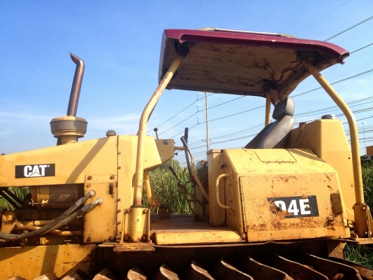 แทรกเตอร์ CAT D4E