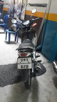 ขาย YAMAHA SPARK 135 สตาร์ทมือ ปี 49 เครื่องดี,ชุดสีมีรอยด้านข้างบ้าง, เล่มพร้อมโอน ** ปรับราคา 14,000 บาท ขาย YAMAHA SPARK 135 สตาร์ทมือ ปี 49 เครื่องดี,ชุดสีมีรอยด้านข้างบ้าง, เล่มพร้อมโอน ** ปรับราคา 14,000 บาท
