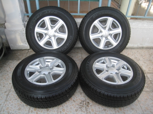 ขายล้อแม็กป้ายแดง Ford ranger 17" พร้อมยางปี14 สนใจติดต่อเล็กคลองสามครับ 081-3747940