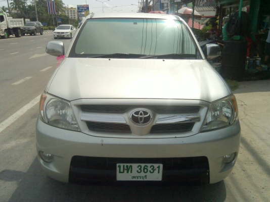 ขายรถบ้าน toyota vigo 2500G ปี2006 300000 บาท