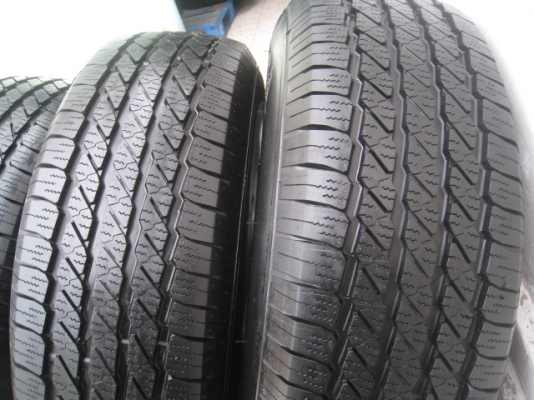 ขายล้อแม็กป้ายแดง Vigo 16"พร้อมยางปี14 สนใจติดต่อเล็กคลองสามครับ 081-3747940