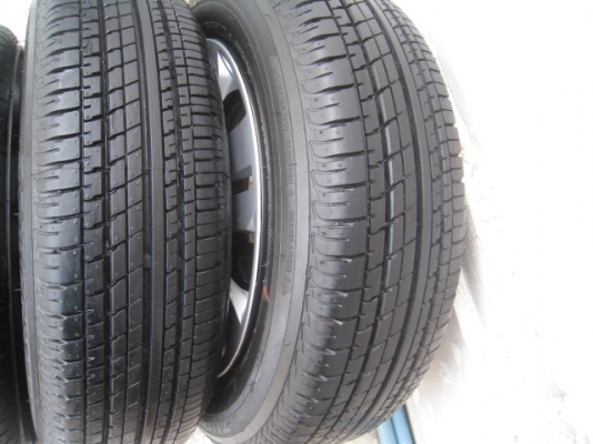 ขายกะทะล้อป้ายแดง Honda city ขอบ15  พร้อมยางปี14 สนใจติดต่อเล็กคลองสาม ครับ 081-3747940