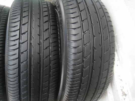 ขายยาง yokohama db decibel e70 185/60r15  พร้อมยางปี13  สนใจติดต่อเล็กคลองสามครับ 081-3747940