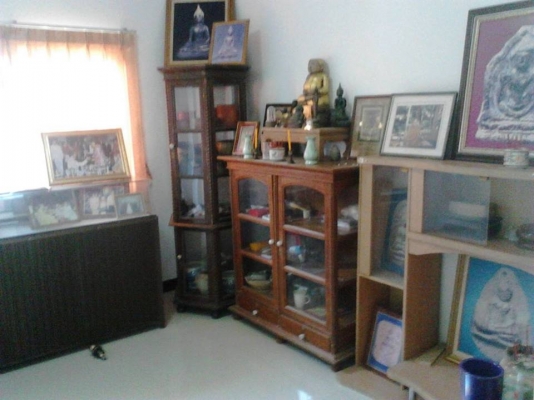 **2,500,000 บ.ต่อรอง**<<ลูกพี่ฝากขาย ครับ >>บ้านเดี่ยว1ชั้นพร้อมที่ดิน ขนาด 69 ตารางวา 3ห้องนอน 2ห้องน้ำ มีห้องรับแขก ห้องครัว ต่อเติมหลังคาบังแดด สำหรับจอดรถยนต์ เรียบร้อย อายุใช้งาน ประมาณ 3ปี สภาพโดยรวมยังสวย สีสันยังดี สะอาด พร้อมเข้าพักอา **2,500,000 บ.ต่อรอง**<<ลูกพี่ฝากขาย ครับ >>บ้านเดี่ยว1ชั้นพร้อมที่ดิน ขนาด 69 ตารางวา 3ห้องนอน 2ห้องน้ำ มีห้องรับแขก ห้องครัว ต่อเติมหลังคาบังแดด สำหรับจอดรถยนต์ เรียบร้อย อายุใช้งาน ประมาณ 3ปี สภาพโดยรวมยังสวย สีสันยังดี สะอาด พร้อมเข้าพักอา