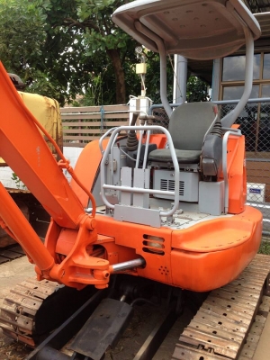Hitachi EX30U