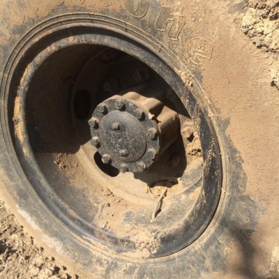 ขาย10ล้อ 1เพา บรรทุกแม๊กโค ขึ่น200ได้ช่วงล่างZMใหญ่ 185แรง