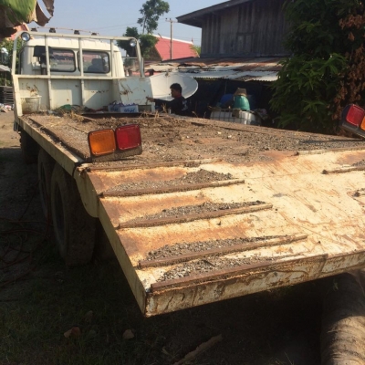 ขาย10ล้อ 1เพา บรรทุกแม๊กโค ขึ่น200ได้ช่วงล่างZMใหญ่ 185แรง