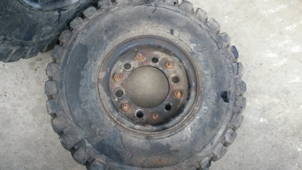 ขายยางโฟ๊คลิ๊ฟสวยๆ มีหลายชุด วงล่ะ 1500 พร้อมกระทะครับ ขายยางโฟ๊คลิ๊ฟสวยๆ มีหลายชุด วงล่ะ 1500 พร้อมกระทะครับ