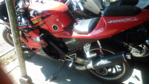 ขาย Hodda vfr 400 (nc30) พร้อมเล่ม 85,000 บ. ขาย Hodda vfr 400 (nc30) พร้อมเล่ม 85,000 บ.