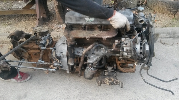 ขายเครื่องBU เครื่องB พร้อมเกียร์แห้งๆ 35000 บาท ไม่มีเลขครับ