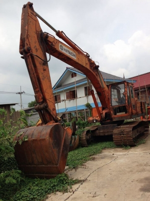 รถHitachi UH07เทียบเท่าขนาด200