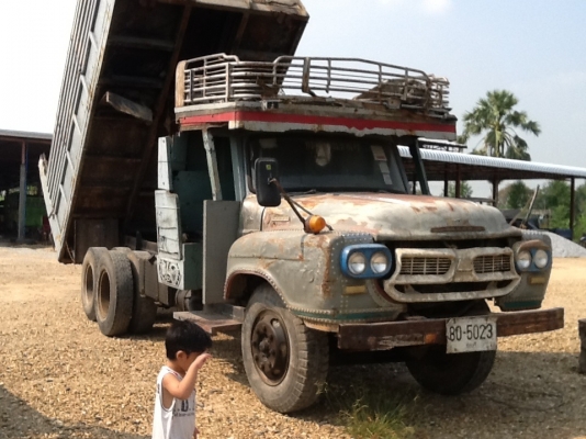 สิบล้อดั้ม เครื่อง6BD1 175 แรงม้า  ทะเบียนเต็ม