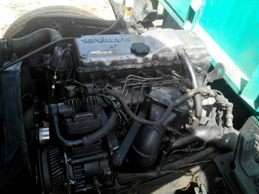 รถโตโยต้า  6  ล้อ 135 แรงม้า. ปี 48  สนใจติดต่อ  081 - 6079515