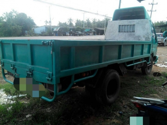 รถโตโยต้า  6  ล้อ 135 แรงม้า. ปี 48  สนใจติดต่อ  081 - 6079515