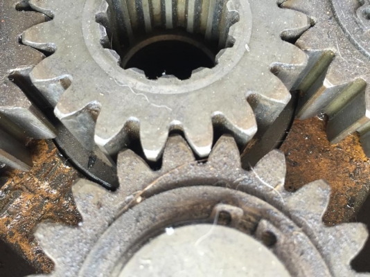 โป๊ะสวิง ชุดเกียร์สวิง ไม่มีมอเตอร์ ใส่รุ่น Kobelco 120mark 3 เซียงกง นอกญี่ปุ่น ราคา 60,000 บาท มาเปิดดูของได้ สภาพนอกสวย โป๊ะสวิง ชุดเกียร์สวิง ไม่มีมอเตอร์ ใส่รุ่น Kobelco 120mark 3 เซียงกง นอกญี่ปุ่น ราคา 60,000 บาท มาเปิดดูของได้ สภาพนอกสวย