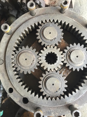 โป๊ะสวิง ชุดเกียร์สวิง ไม่มีมอเตอร์ ใส่รุ่น Kobelco 120mark 3 เซียงกง นอกญี่ปุ่น ราคา 60,000 บาท มาเปิดดูของได้ สภาพนอกสวย โป๊ะสวิง ชุดเกียร์สวิง ไม่มีมอเตอร์ ใส่รุ่น Kobelco 120mark 3 เซียงกง นอกญี่ปุ่น ราคา 60,000 บาท มาเปิดดูของได้ สภาพนอกสวย