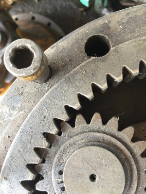 โป๊ะสวิง ชุดเกียร์สวิง ไม่มีมอเตอร์ ใส่รุ่น Kobelco 120mark 3 เซียงกง นอกญี่ปุ่น ราคา 60,000 บาท มาเปิดดูของได้ สภาพนอกสวย โป๊ะสวิง ชุดเกียร์สวิง ไม่มีมอเตอร์ ใส่รุ่น Kobelco 120mark 3 เซียงกง นอกญี่ปุ่น ราคา 60,000 บาท มาเปิดดูของได้ สภาพนอกสวย